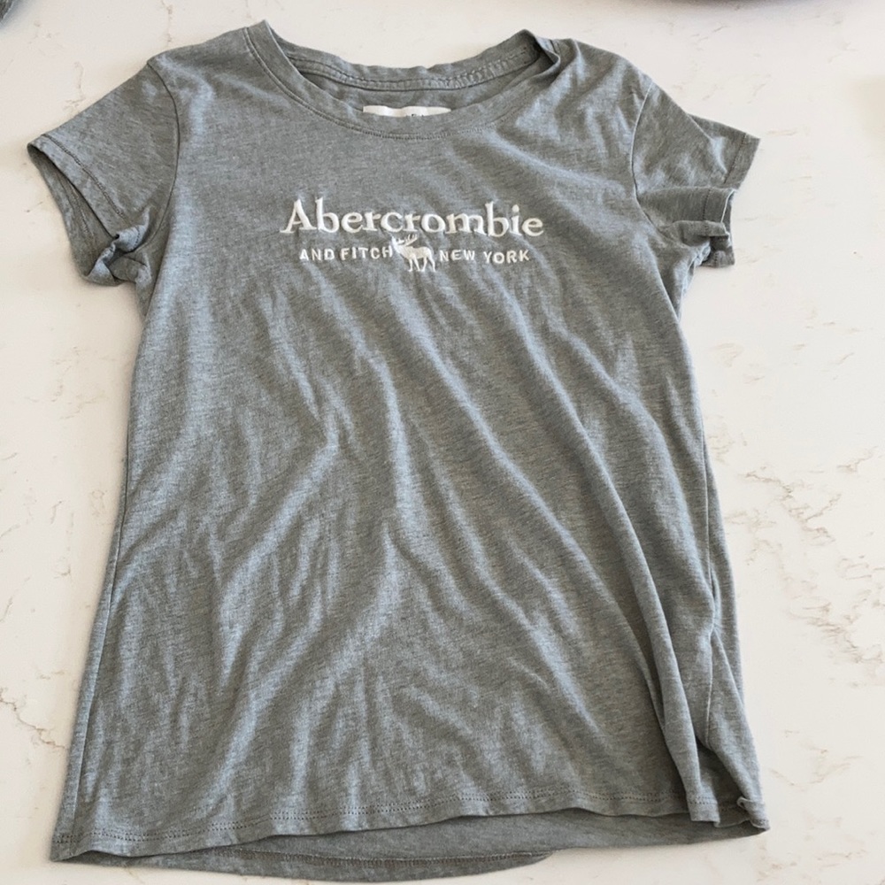 Abercrombie &Fitch T-shirt